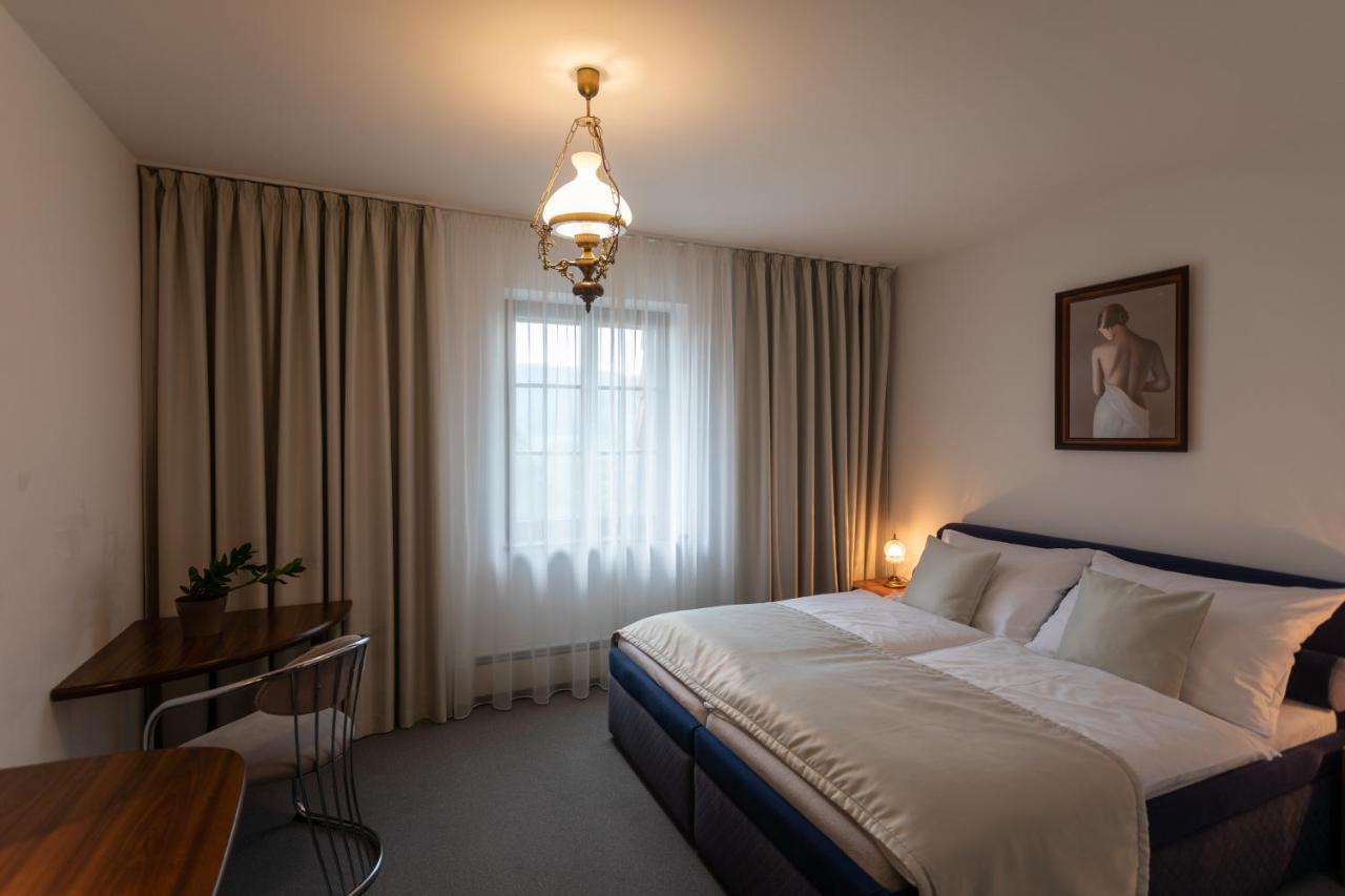 Hotel Zamecek Pod Hradem Stary Jicin 111 Bagian luar foto