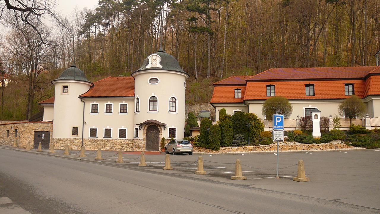 Hotel Zamecek Pod Hradem Stary Jicin 111 Bagian luar foto