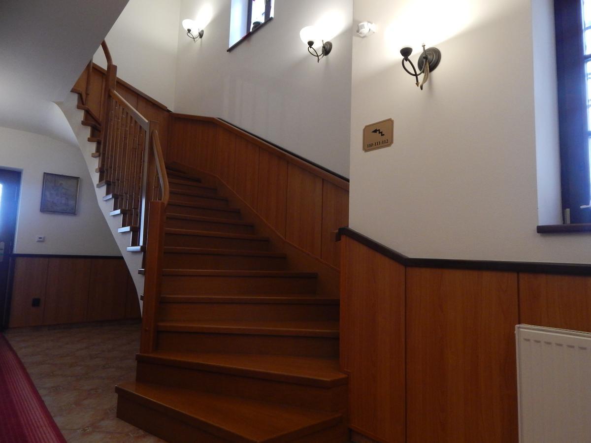 Hotel Zamecek Pod Hradem Stary Jicin 111 Bagian luar foto
